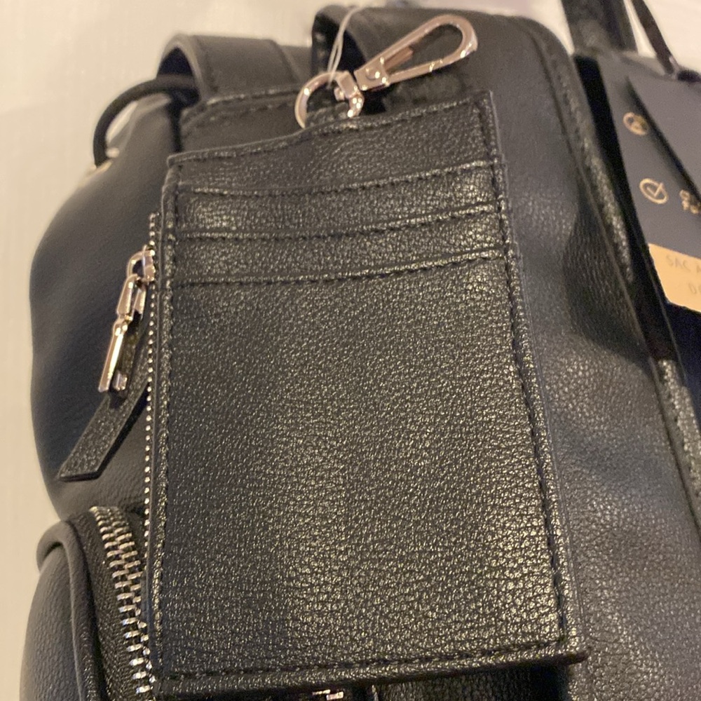 BNWT HOUSE OF HARLOW 1960 Chain Detail Faux Leather Black Women's Backpack - Picture 7 of 10